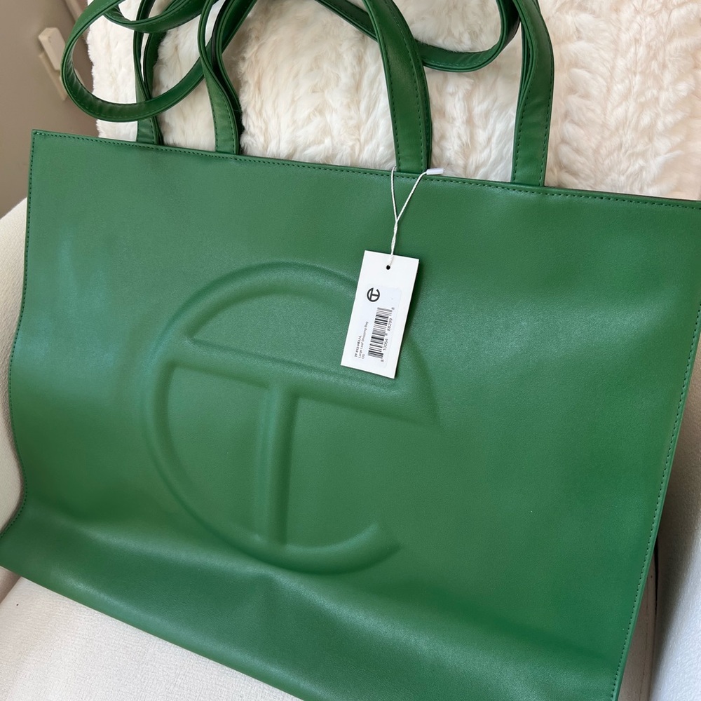 Telfar Large Shopper - Leaf Green - Picture 4 of 10